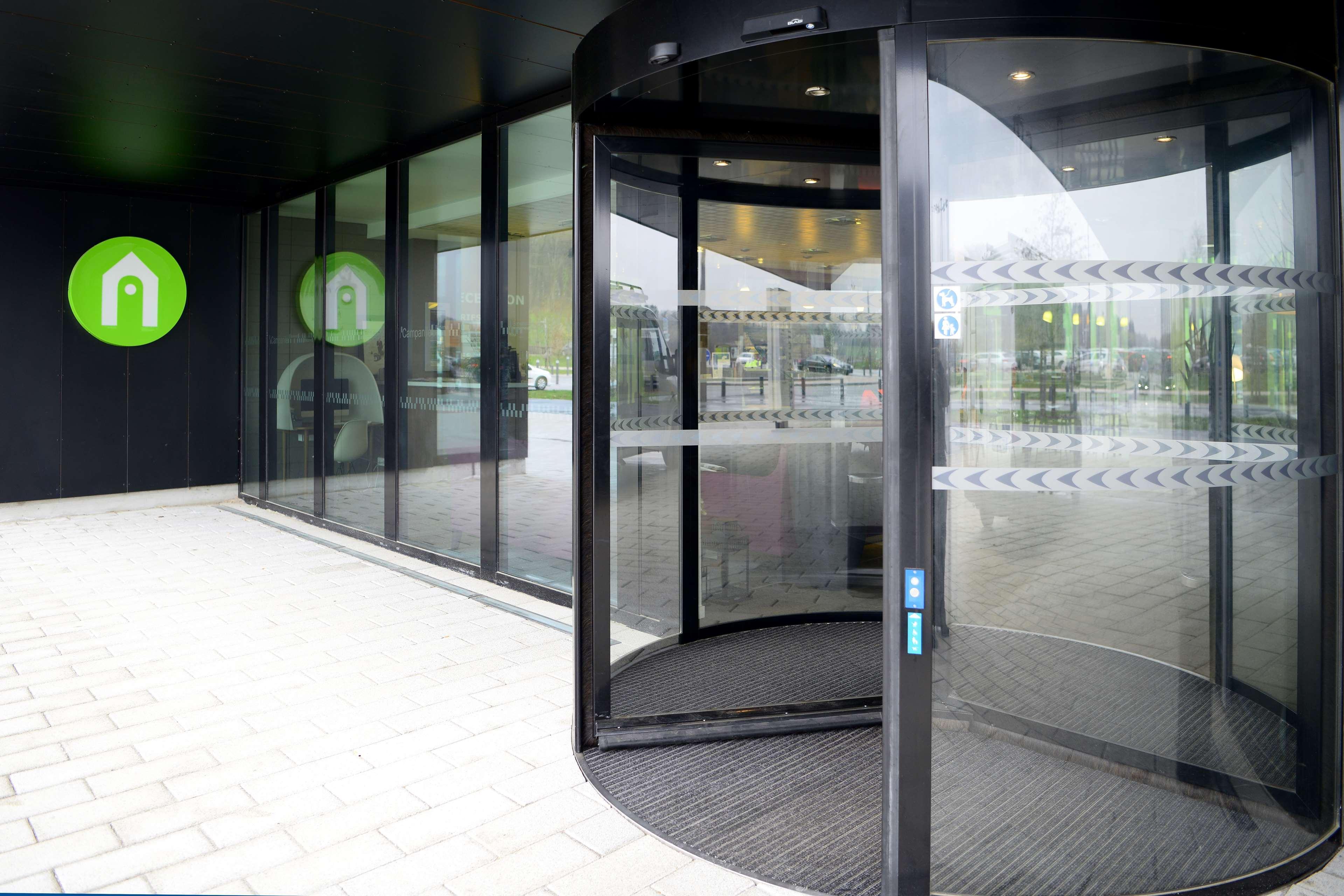 Campanile Belfort Montbeliard - Gare La Jonxion. Meroux Exterior foto